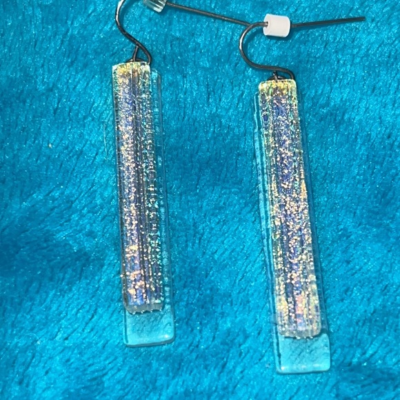 Dichroic glass earrings - Picture 3 of 9